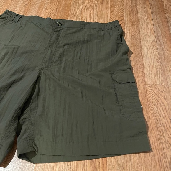 Clear Water Outfitters Shorts - Picture 2 of 5